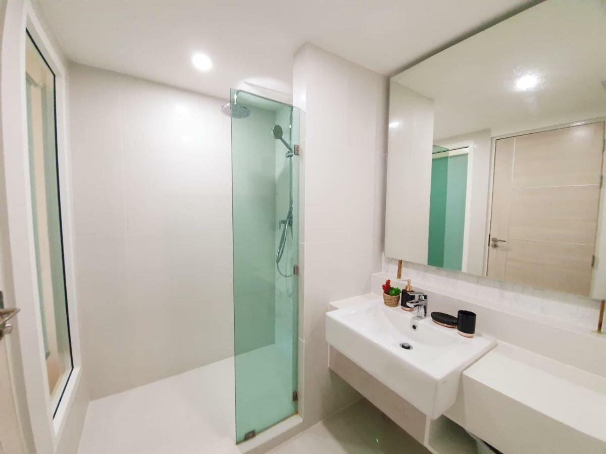 Seven Seas Condo By Dmitrii Jomtien Beach Exterior foto